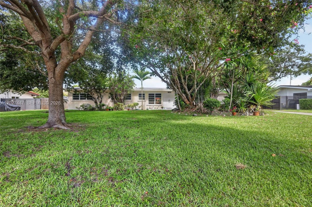 13830 SW 79th Ct, Palmetto Bay, FL 33158 Photo