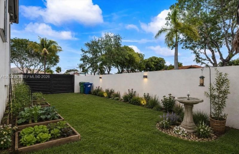 16732 NW 89th Pl, Miami Lakes, FL 33018 Photo