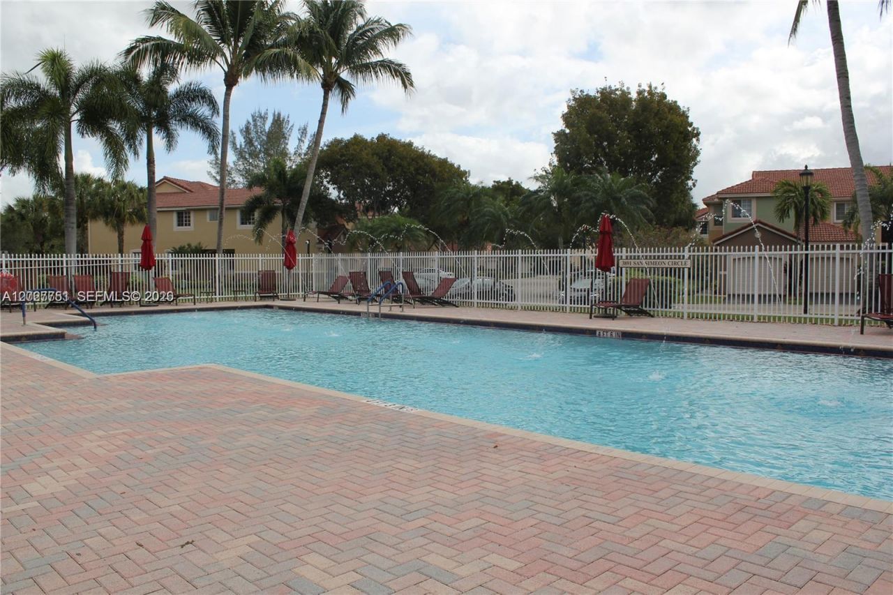 3677 San Simeon Cir , Unit 3677, Weston, FL 33331 Photo