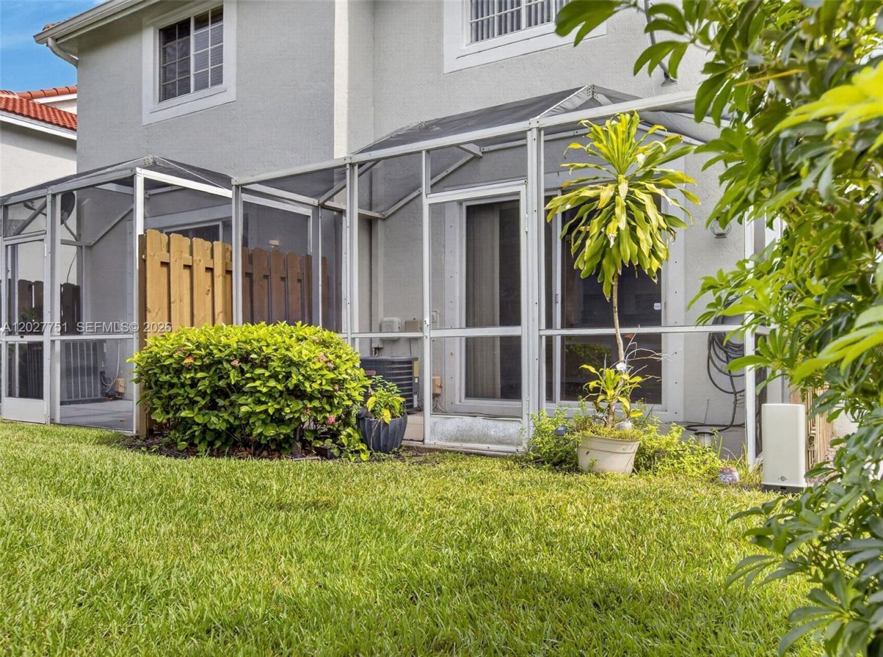 3677 San Simeon Cir, Unit 3677, Weston, FL 33331 Photo