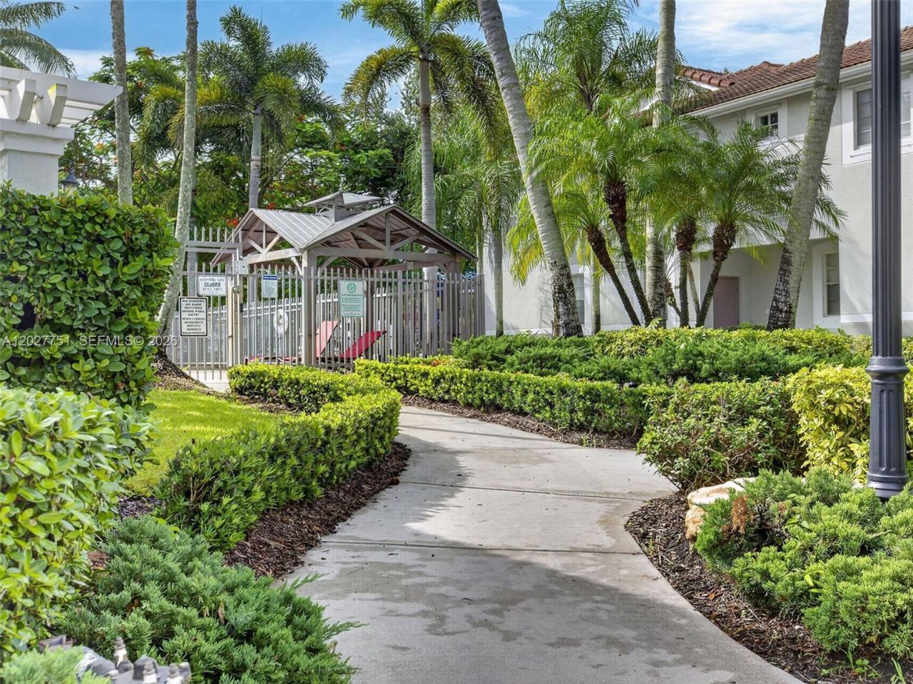 3677 San Simeon Cir, Unit 3677, Weston, FL 33331 Photo