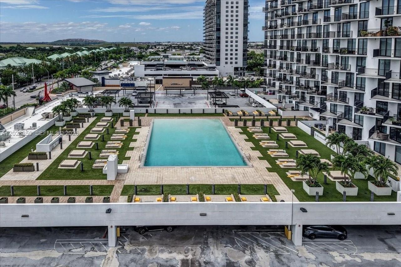 5252 NW 85th Ave , Unit 1410, Doral, FL 33166 Photo