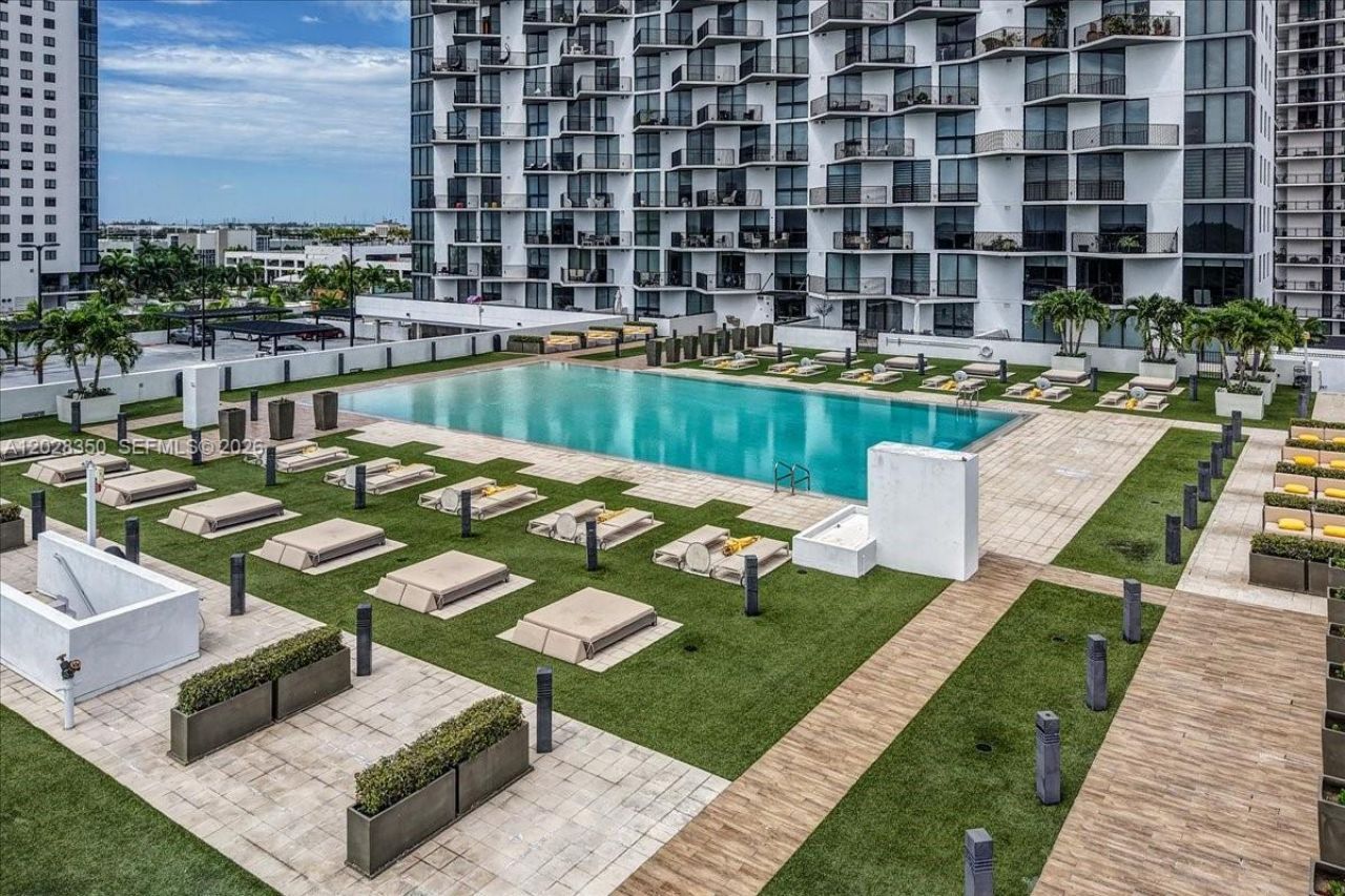 5252 NW 85th Ave , Unit 1410, Doral, FL 33166 Photo