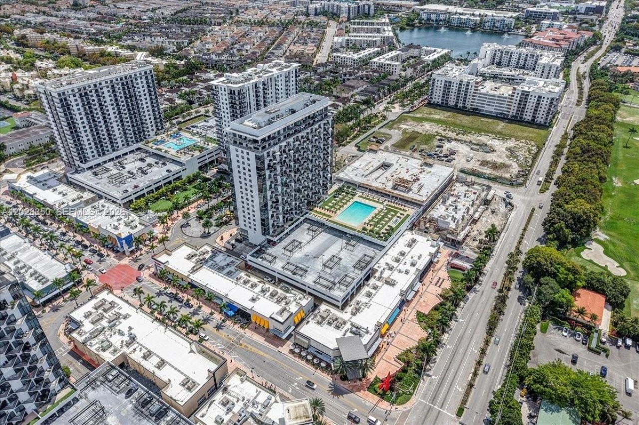 5252 NW 85th Ave , Unit 1410, Doral, FL 33166 Photo