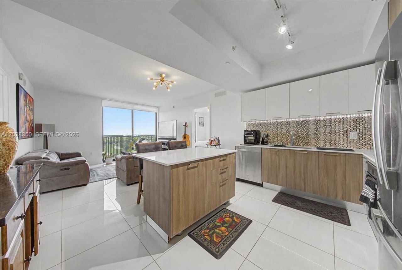 5252 NW 85th Ave , Unit 1410, Doral, FL 33166 Photo