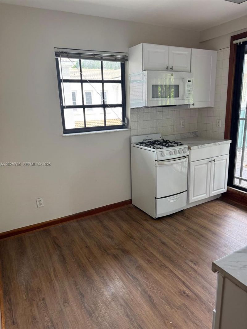 2107 Secoffee St , Unit 2, Miami, FL 33133 Photo