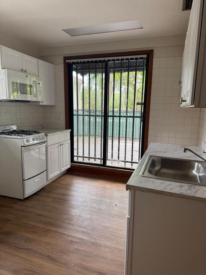 2107 Secoffee St , Unit 2, Miami, FL 33133 Photo