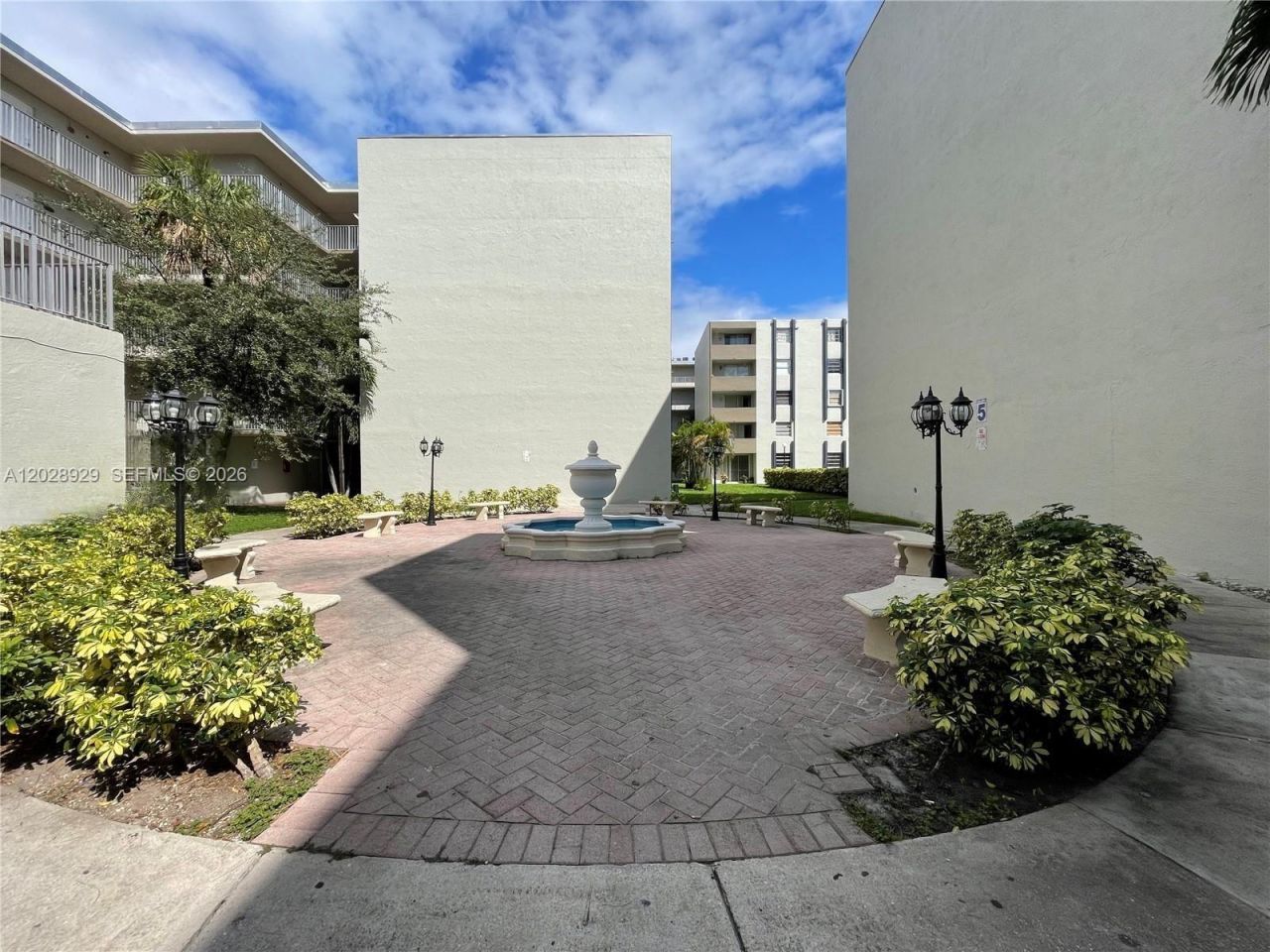 10090 NW 80th Ct , Unit 1123, Hialeah Gardens, FL 33016 Photo