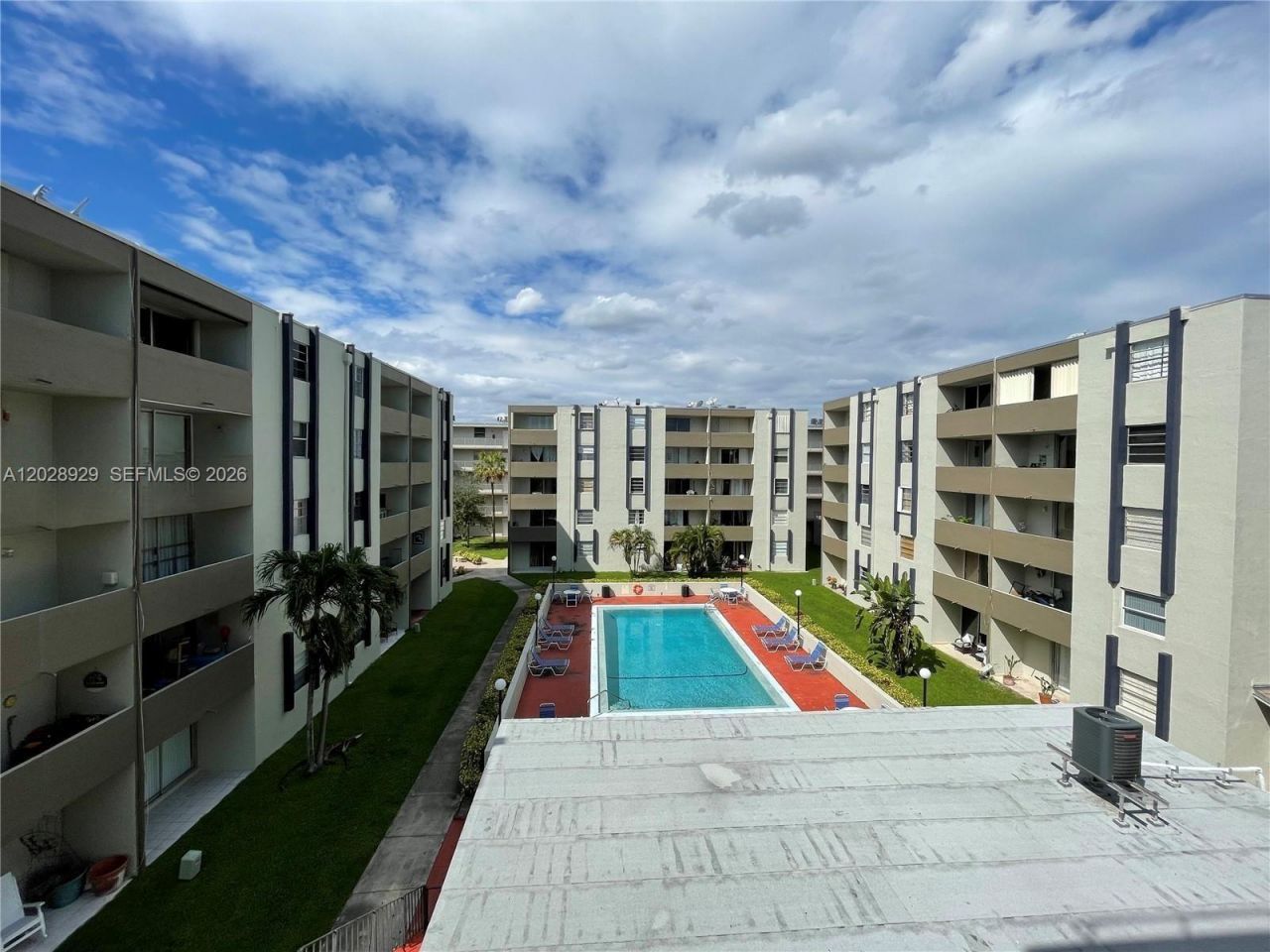 10090 NW 80th Ct , Unit 1123, Hialeah Gardens, FL 33016 Photo