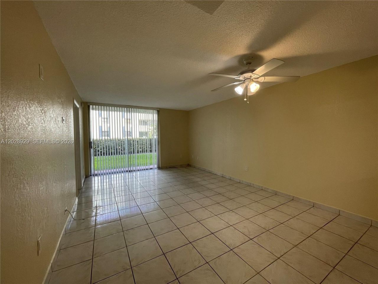 10090 NW 80th Ct , Unit 1123, Hialeah Gardens, FL 33016 Photo