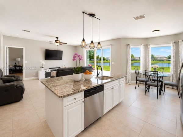 2813 Village Pine Ter, Orlando, FL 32833