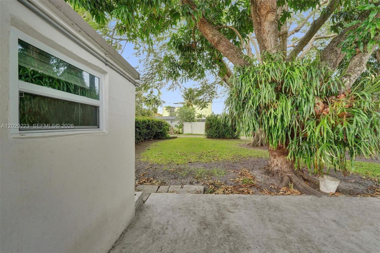 1423 Garfield St , Hollywood, FL 33020 Photo