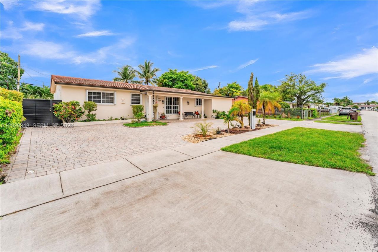 884 W 72nd Pl , Hialeah, FL 33014 Photo
