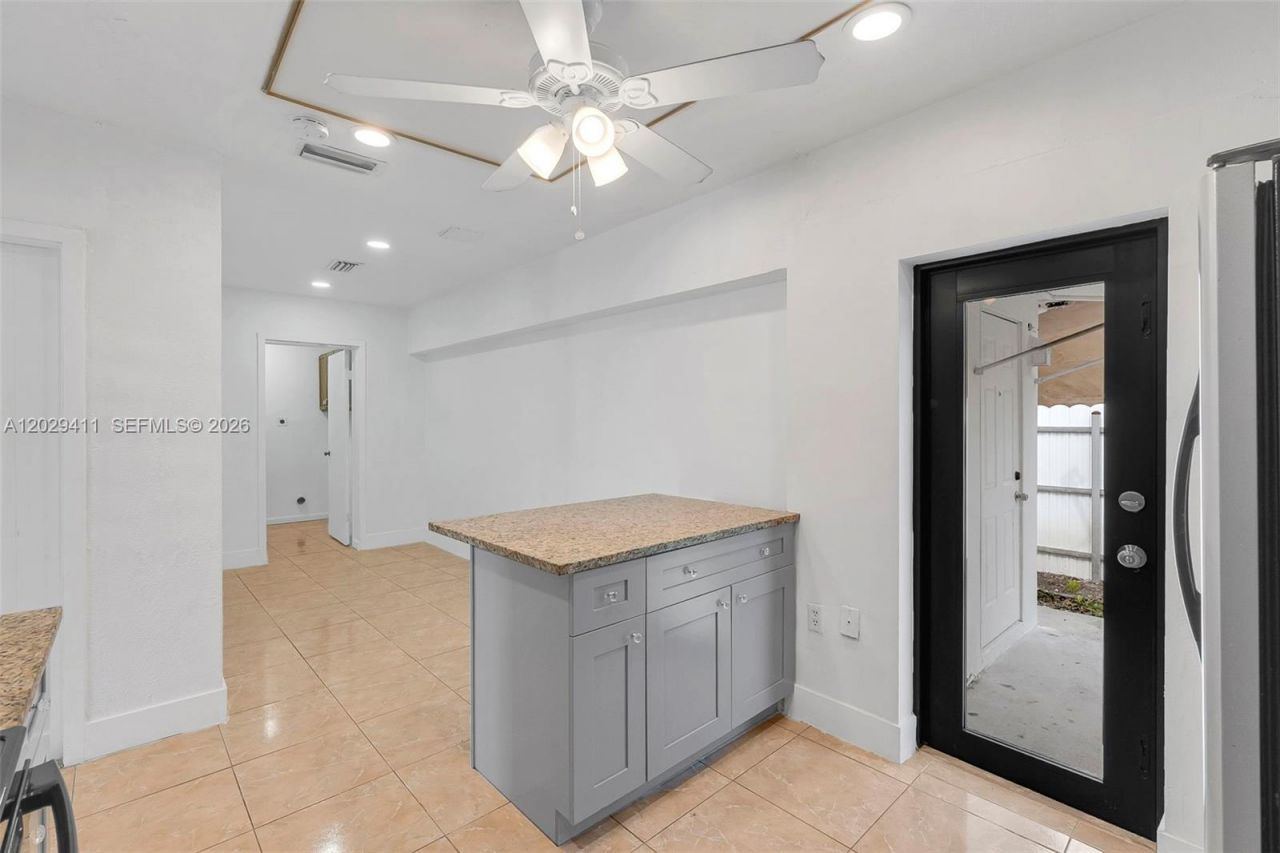 6101 SW 24th St , Unit 1, Miramar, FL 33023 Photo