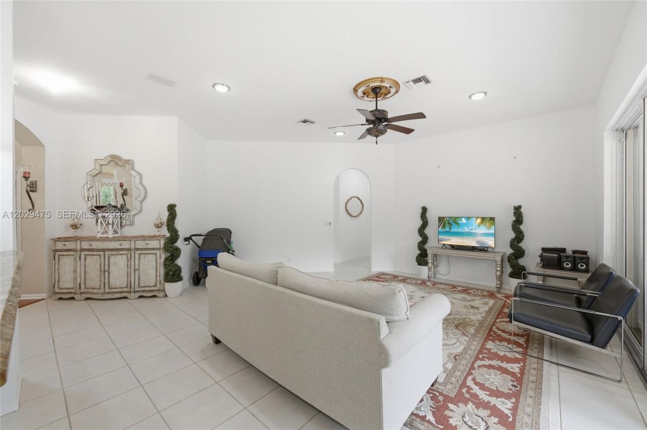 4909 NW 115th Way , Coral Springs, FL 33076 Photo