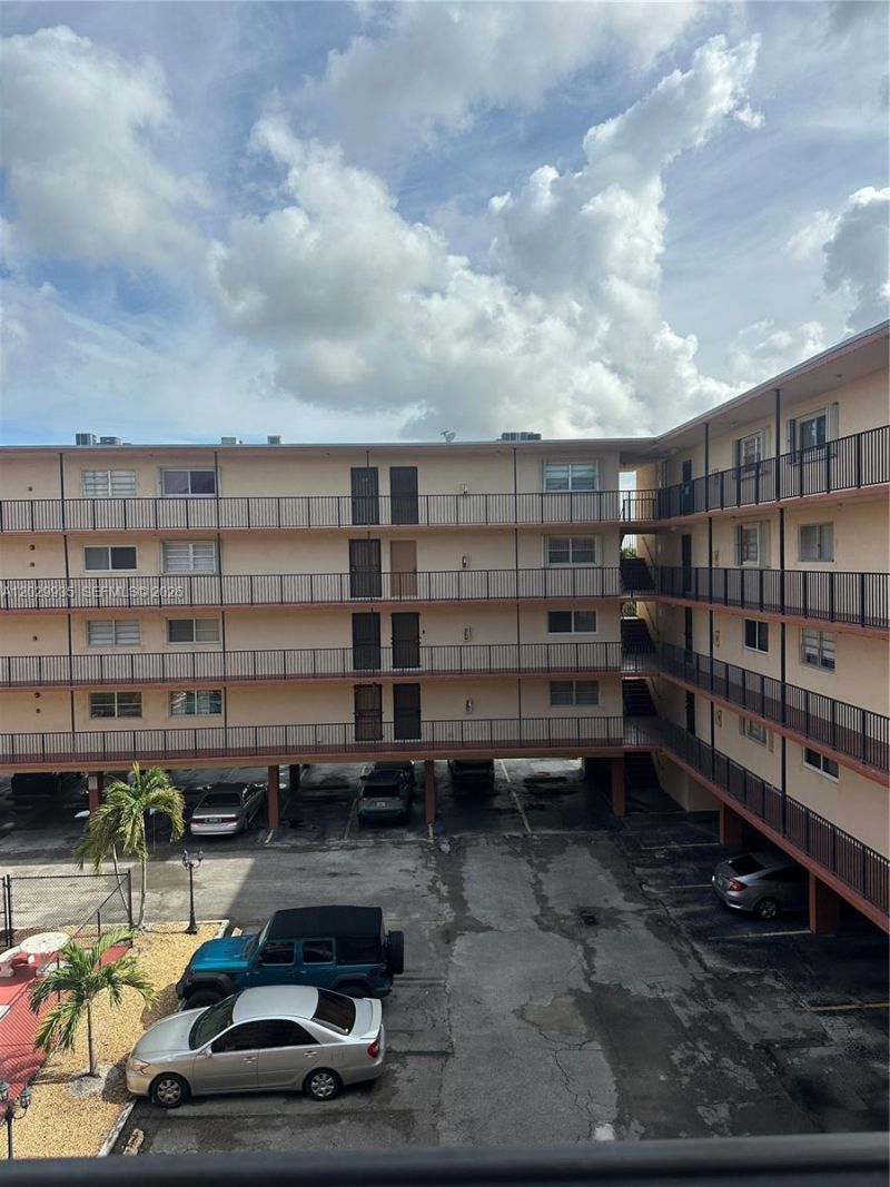Please Call For Address, Unit 309, Hialeah, FL 33014 Photo
