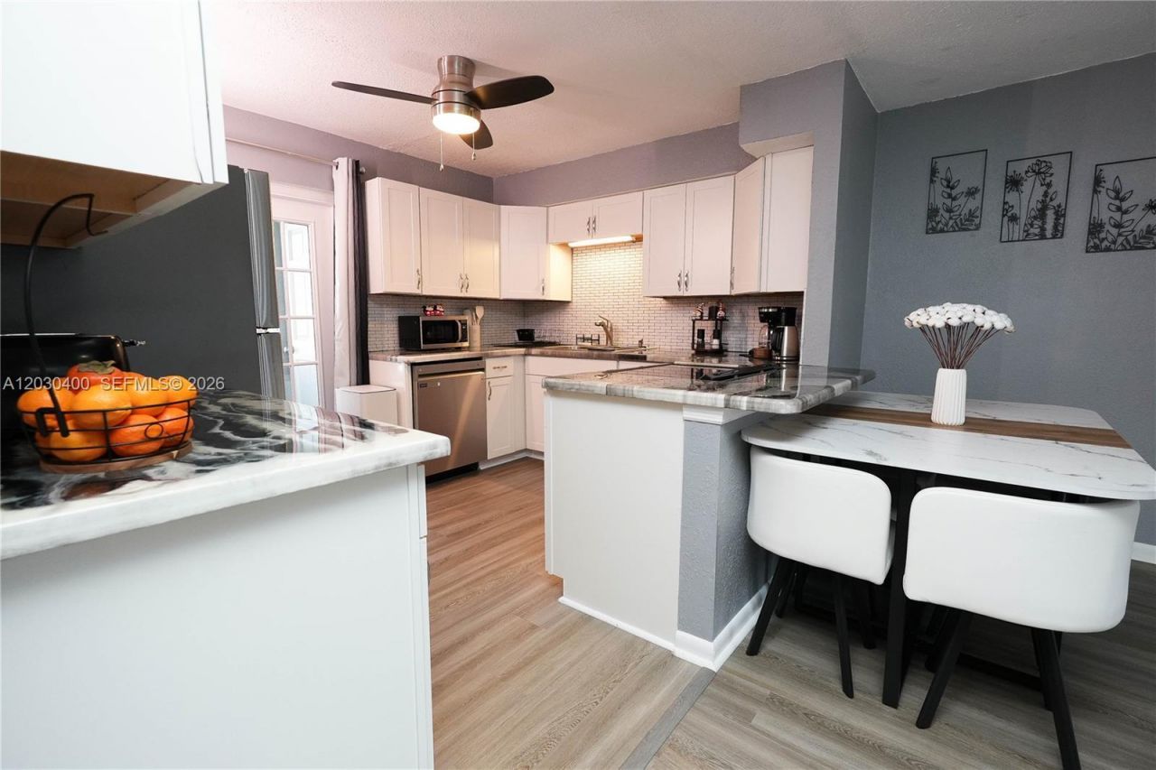 742 Granada St , Unit A, Fort Pierce, FL 34949 Photo