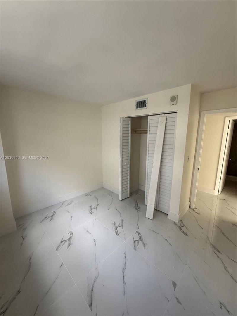 1673 Bay Rd , Unit 306, Miami Beach, FL 33139 Photo