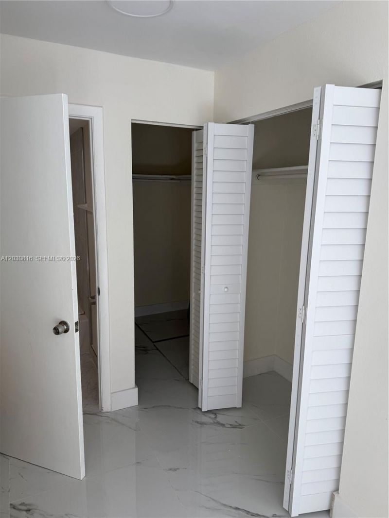 1673 Bay Rd , Unit 306, Miami Beach, FL 33139 Photo