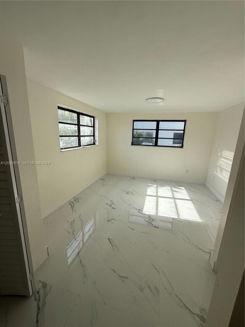 1673 Bay Rd , Unit 306, Miami Beach, FL 33139 Photo