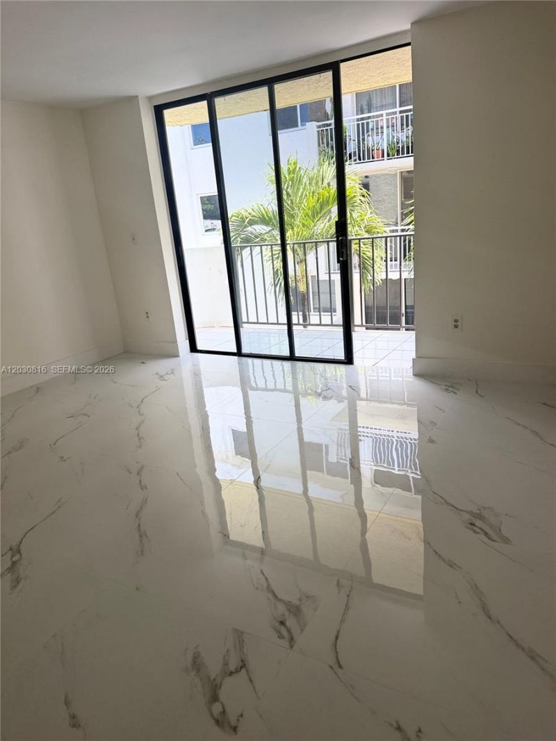 1673 Bay Rd , Unit 306, Miami Beach, FL 33139 Photo