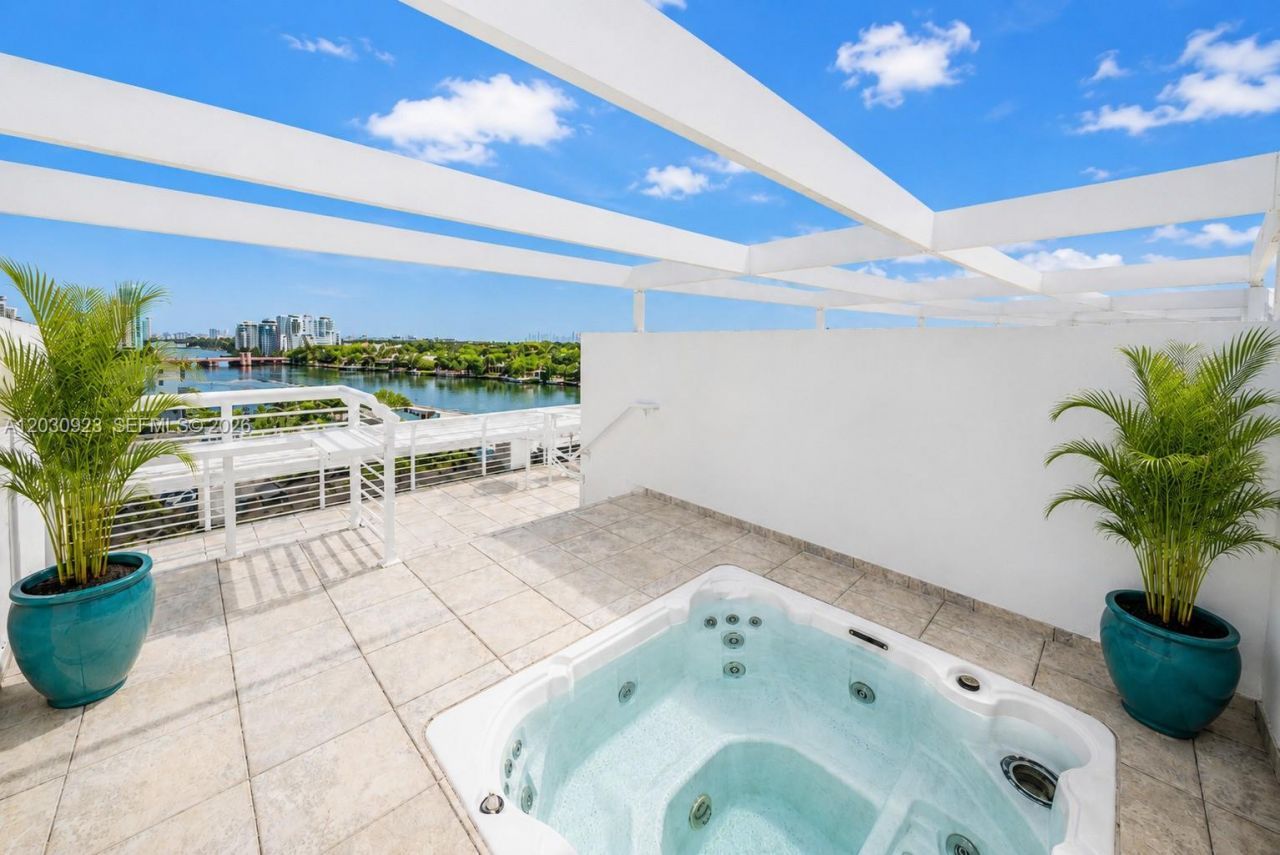6580 Indian Creek Dr , Unit 601, Miami Beach, FL 33141 Photo