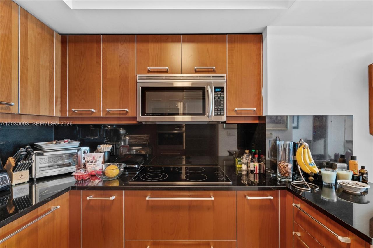 1331 Brickell Bay Dr, Unit 1004, Miami, FL 33131 Photo