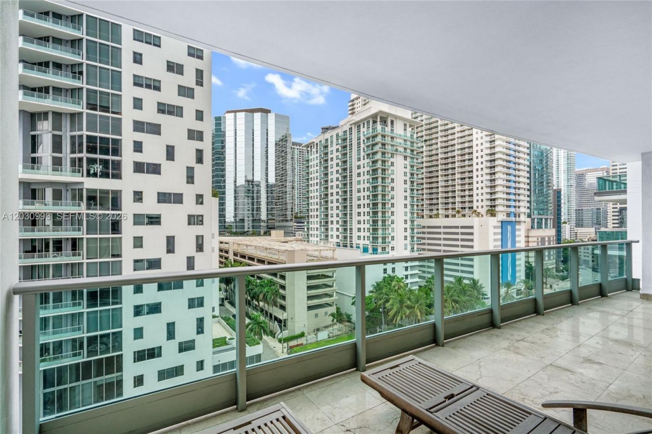 1331 Brickell Bay Dr, Unit 1004, Miami, FL 33131 Photo