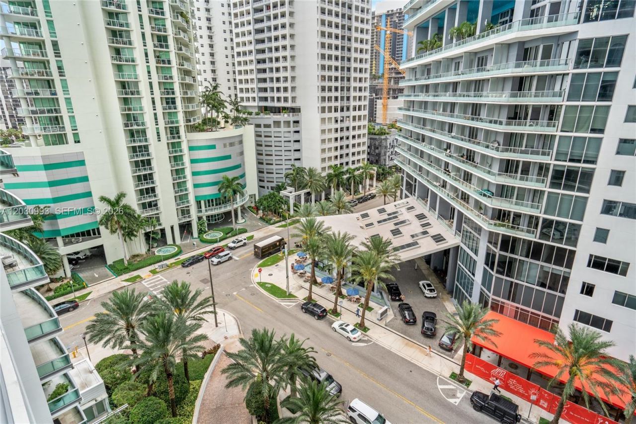 1331 Brickell Bay Dr, Unit 1004, Miami, FL 33131 Photo
