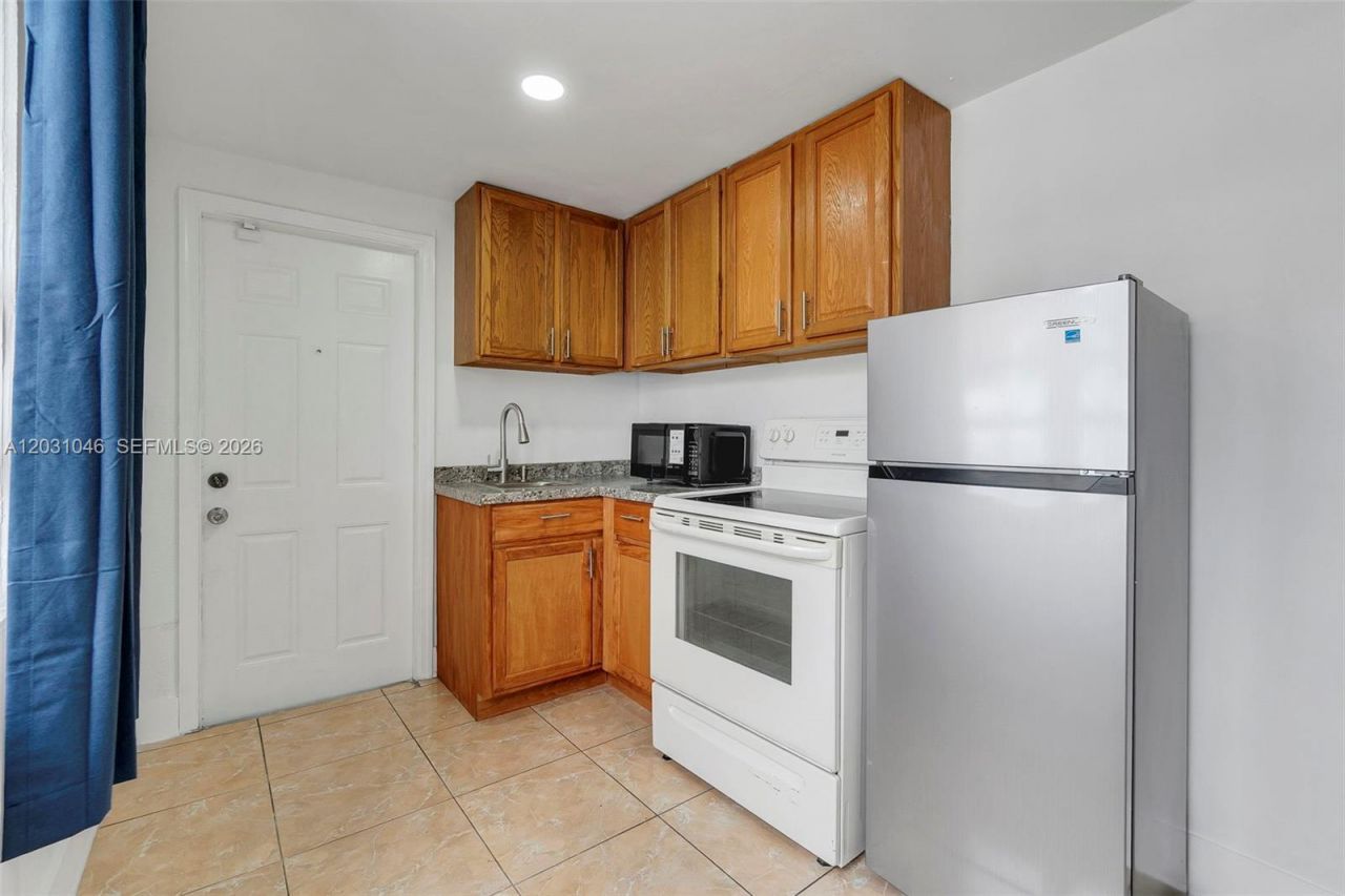 6101 SW 24th St , Unit 2, Miramar, FL 33023 Photo