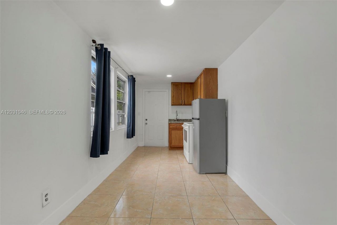6101 SW 24th St , Unit 2, Miramar, FL 33023 Photo