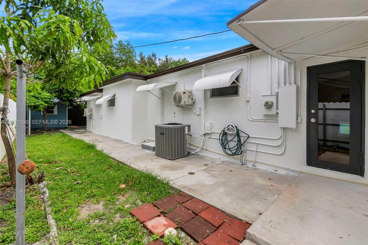 6101 SW 24th St , Unit 4, Miramar, FL 33023 Photo