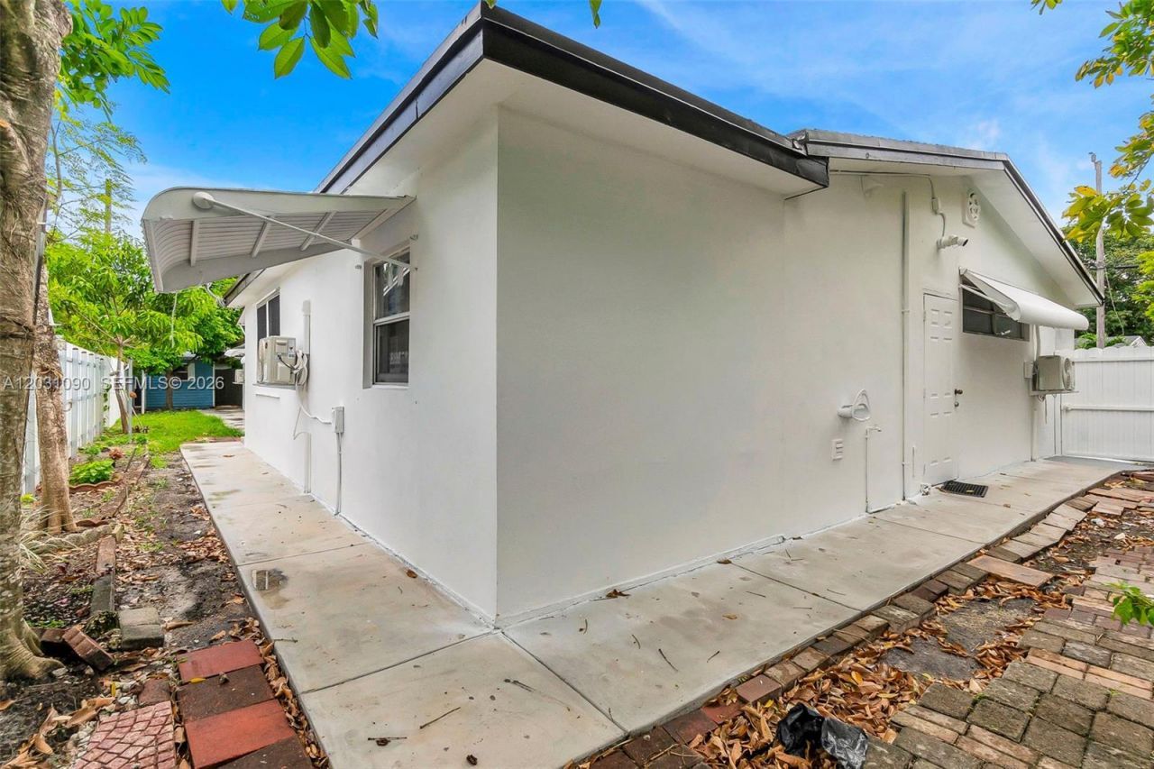6101 SW 24th St , Unit 4, Miramar, FL 33023 Photo
