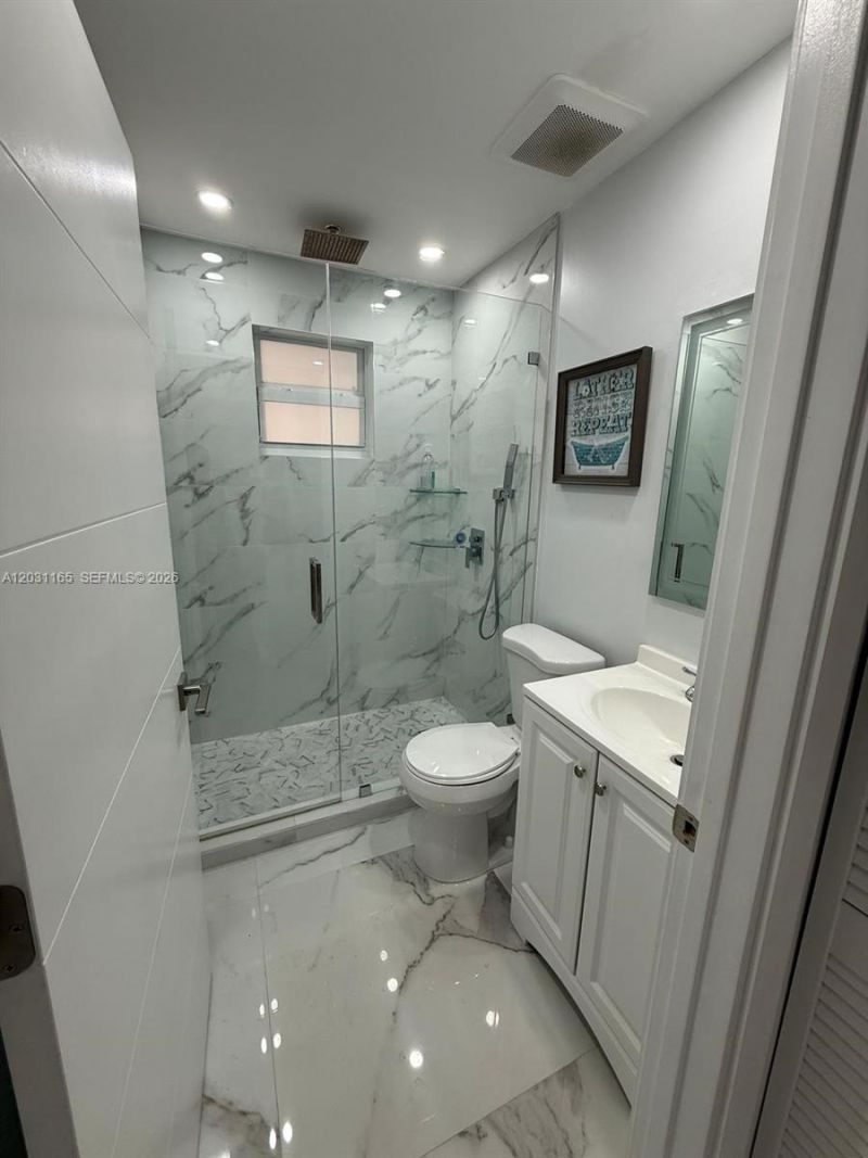 8738 NW 116 Ter , Hialeah Gardens, FL 33018 Photo
