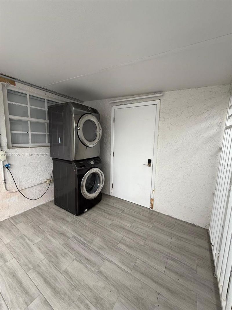 8738 NW 116 Ter , Hialeah Gardens, FL 33018 Photo