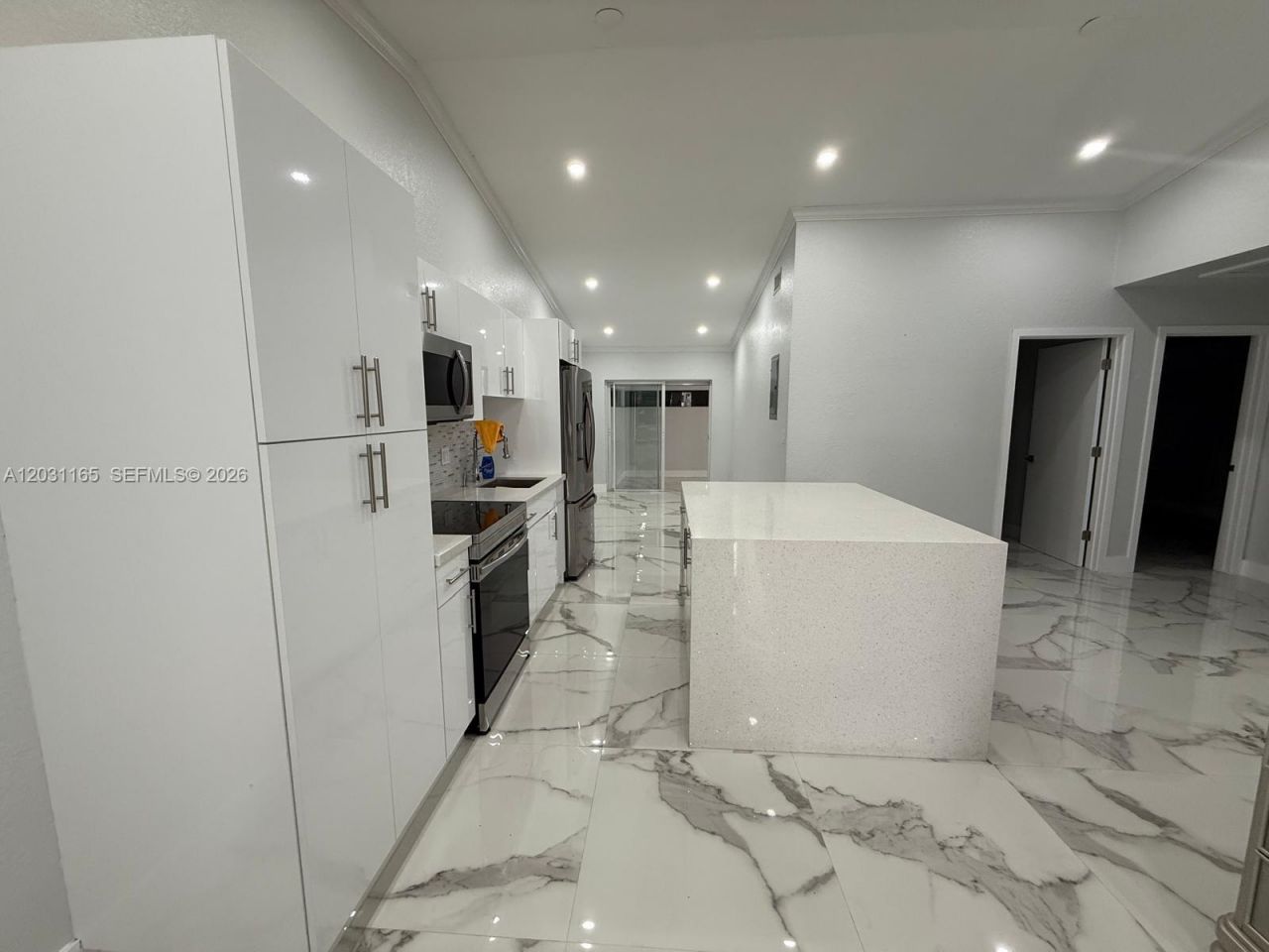 8738 NW 116 Ter , Hialeah Gardens, FL 33018 Photo