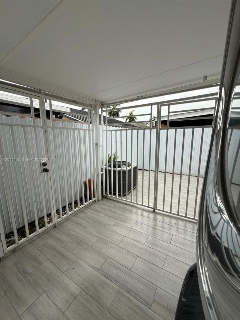 8738 NW 116 Ter , Hialeah Gardens, FL 33018 Photo