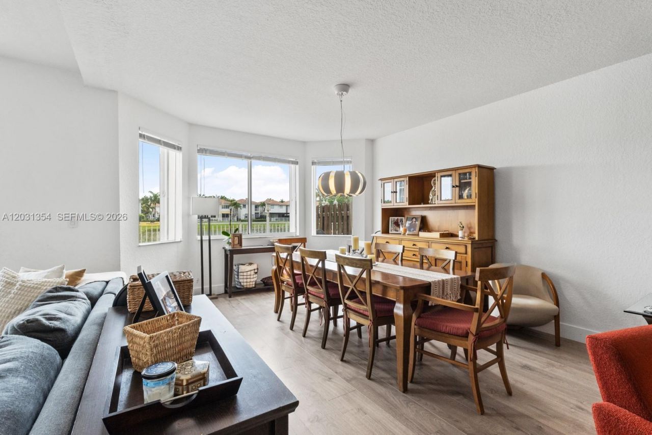 11431 NW 68th Ter , Doral, FL 33178 Photo