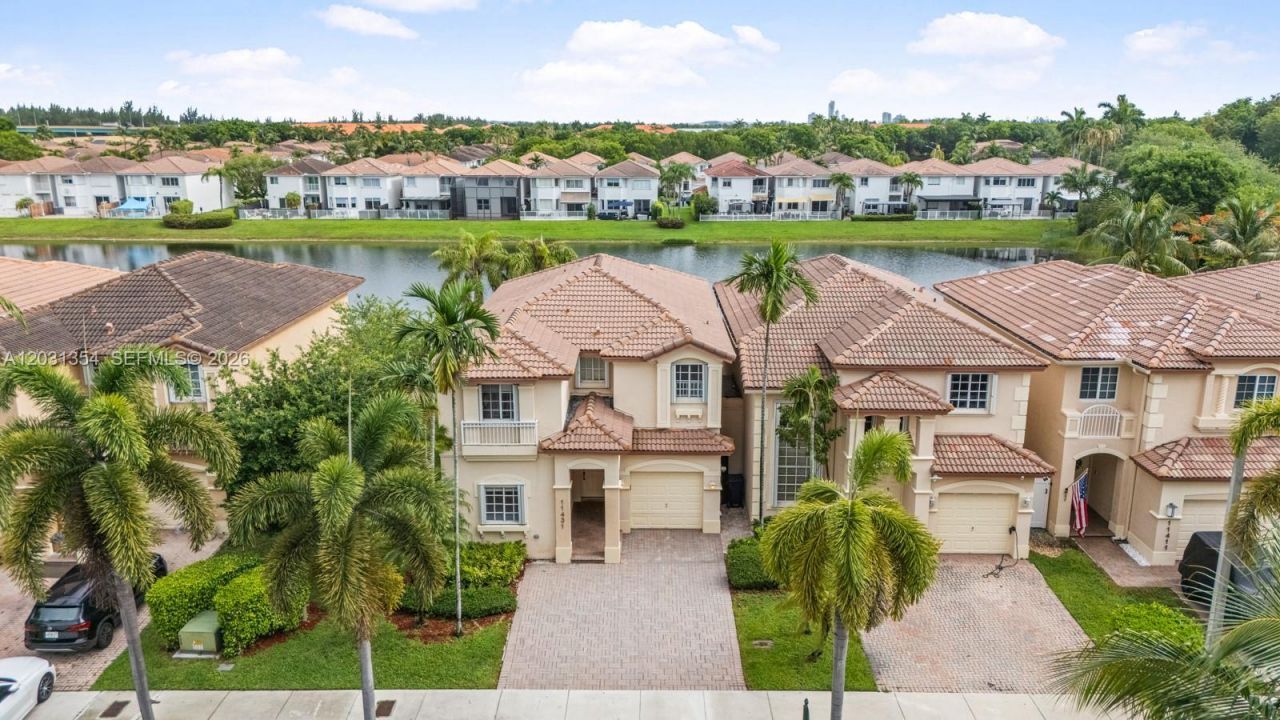 11431 NW 68th Ter , Doral, FL 33178 Photo