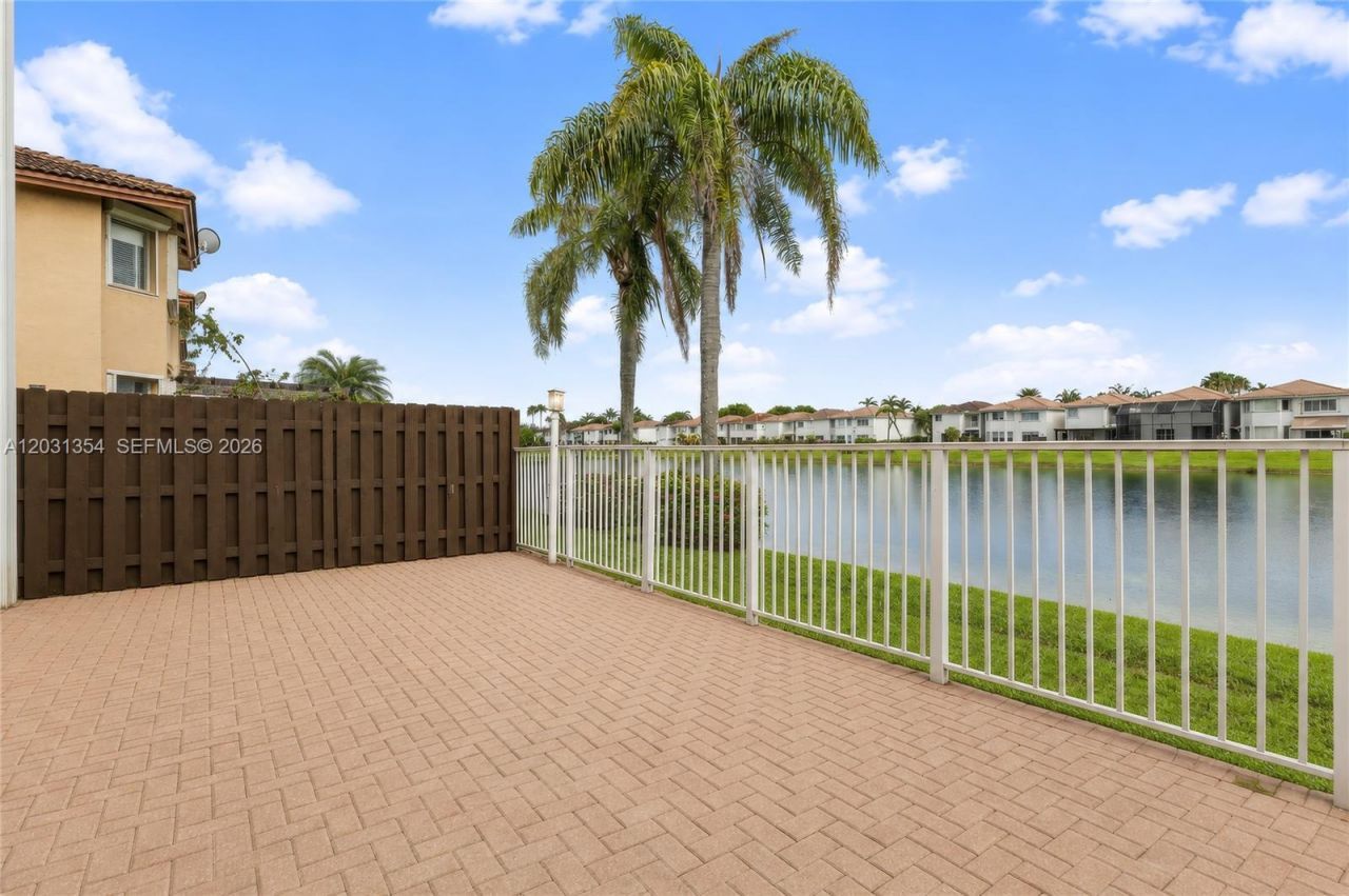 11431 NW 68th Ter , Doral, FL 33178 Photo