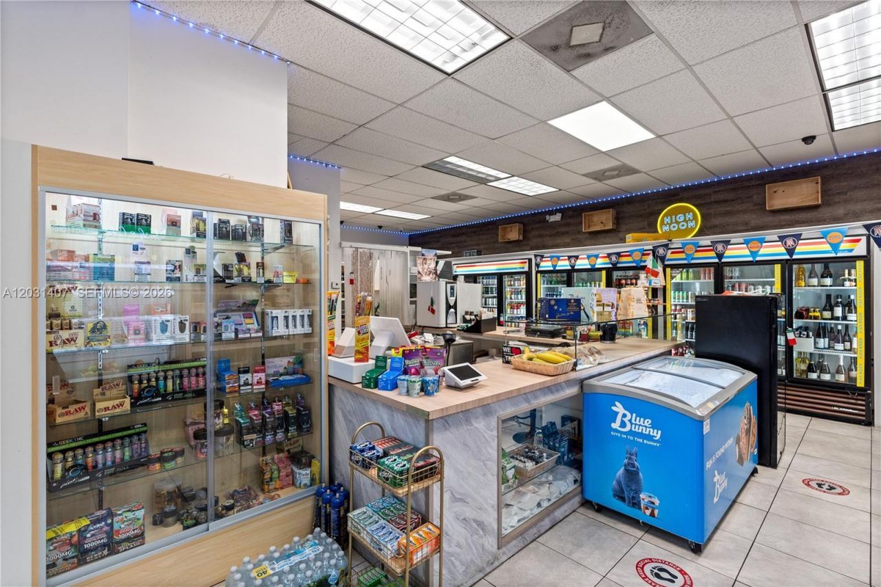 800 West Ave , Unit 618, Miami Beach, FL 33139 Photo