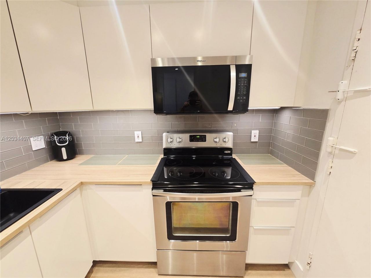 800 West Ave , Unit 618, Miami Beach, FL 33139 Photo