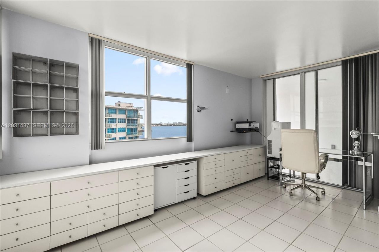 1420 Brickell Bay Dr , Unit 1405C, Miami, FL 33131 Photo