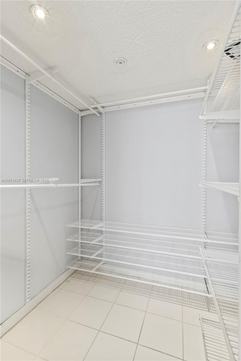 1420 Brickell Bay Dr , Unit 1405C, Miami, FL 33131 Photo