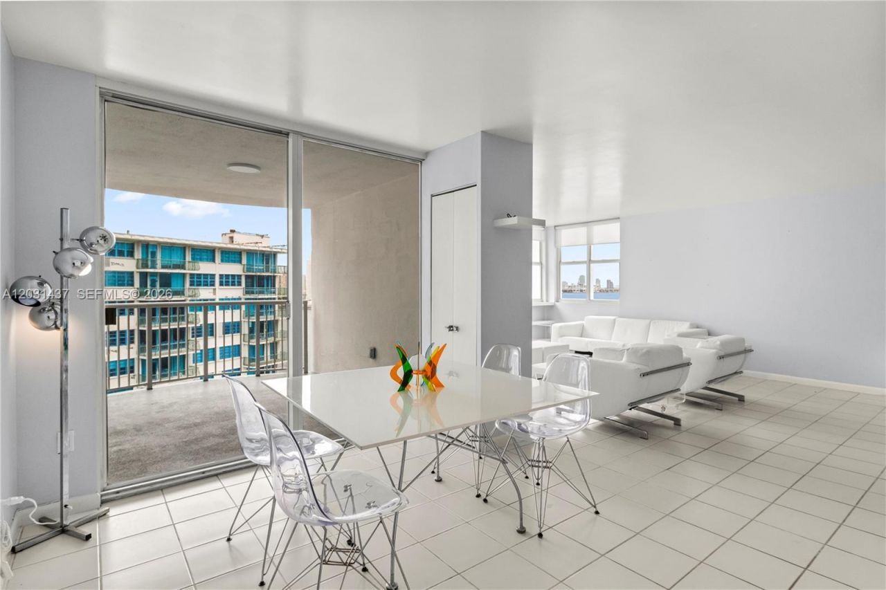 1420 Brickell Bay Dr , Unit 1405C, Miami, FL 33131 Photo