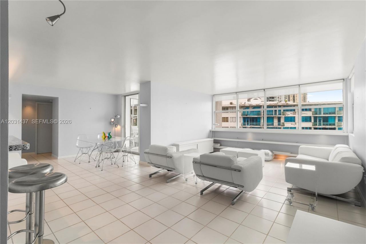 1420 Brickell Bay Dr , Unit 1405C, Miami, FL 33131 Photo