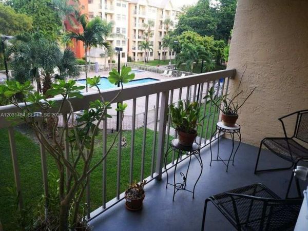 8160 GENEVA WY , Unit 316, Miami, FL 33166