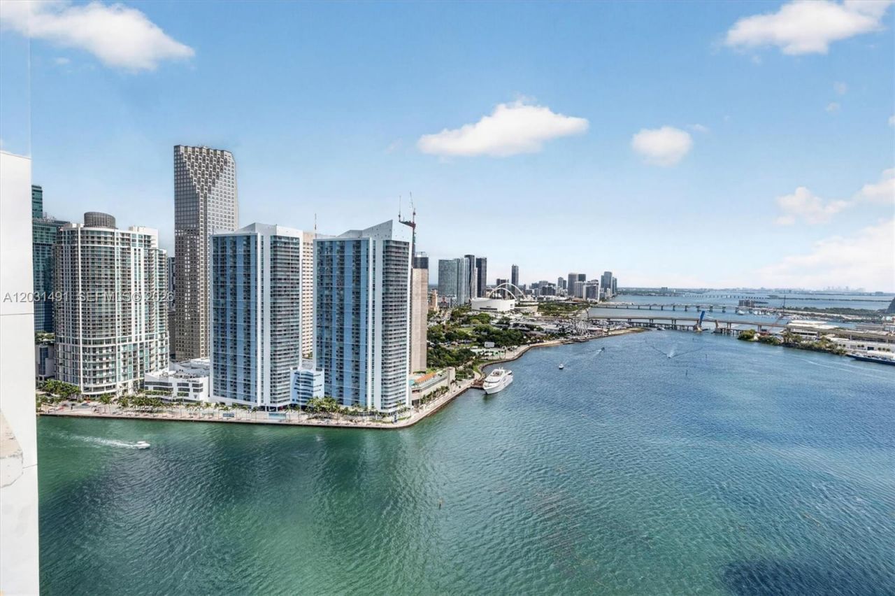 848 Brickell Key Dr , Unit 3402, Miami, FL 33131 Photo