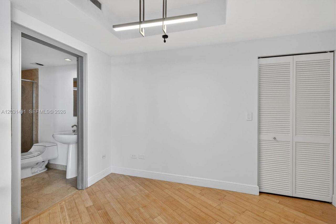 848 Brickell Key Dr , Unit 3402, Miami, FL 33131 Photo
