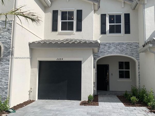 2684 SE 12 Street , Homestead, FL 33033